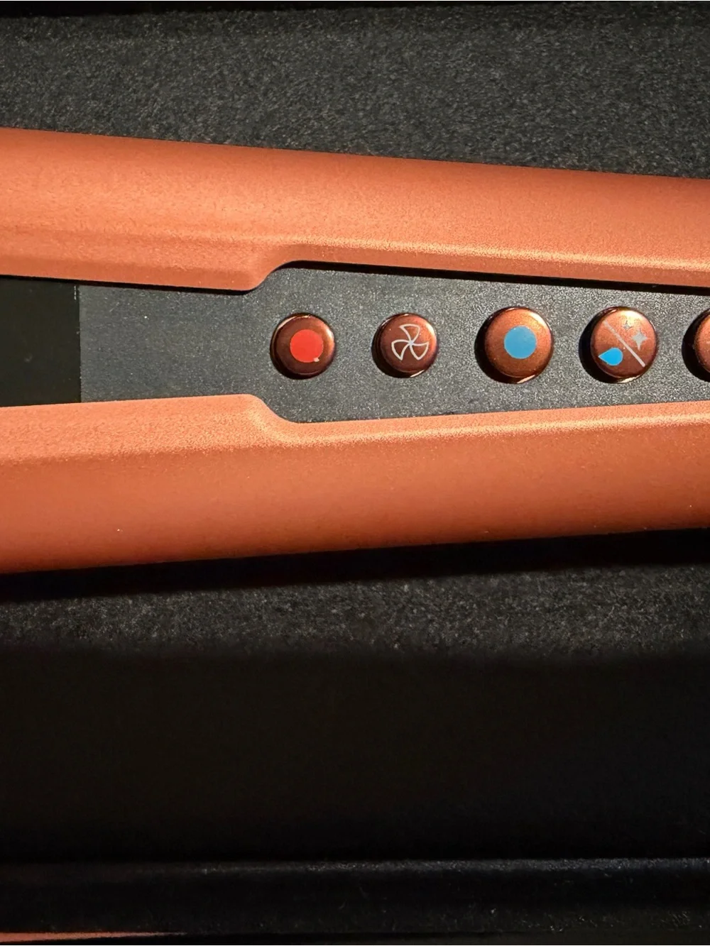 Dyson Amber/RoseGold Special Edition Airstrait Wet-To-Dry Portable Case Included